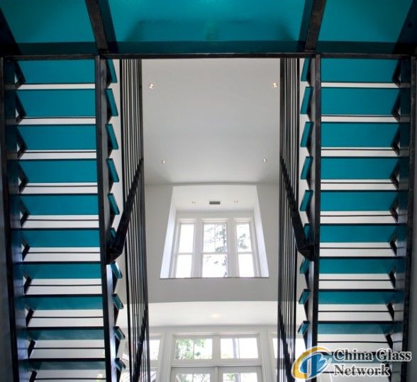 opaque anti-slip glass stair